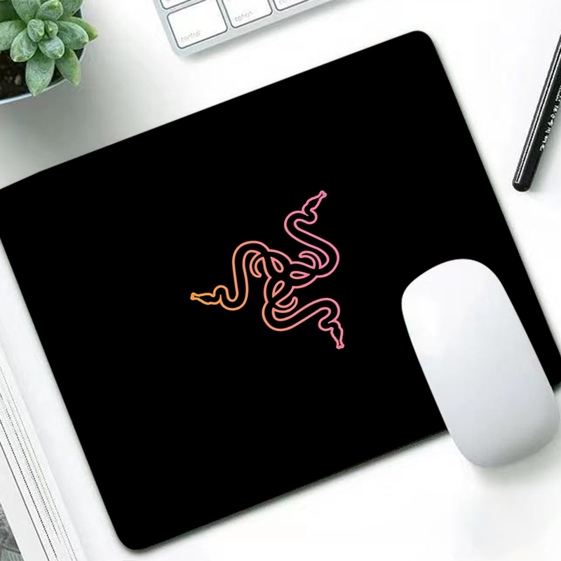 Razer 高級マウスパッド アニメ ゲーマー デスクマット - Gaming Keyboard Affordable のレビューと価格